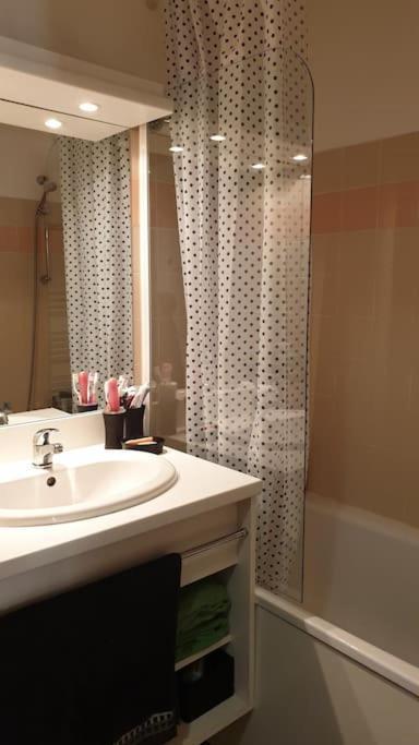 Spacieux Appartement 37M2-T3-Rdc-6 Personnes-100M Remontees Вальменье Экстерьер фото
